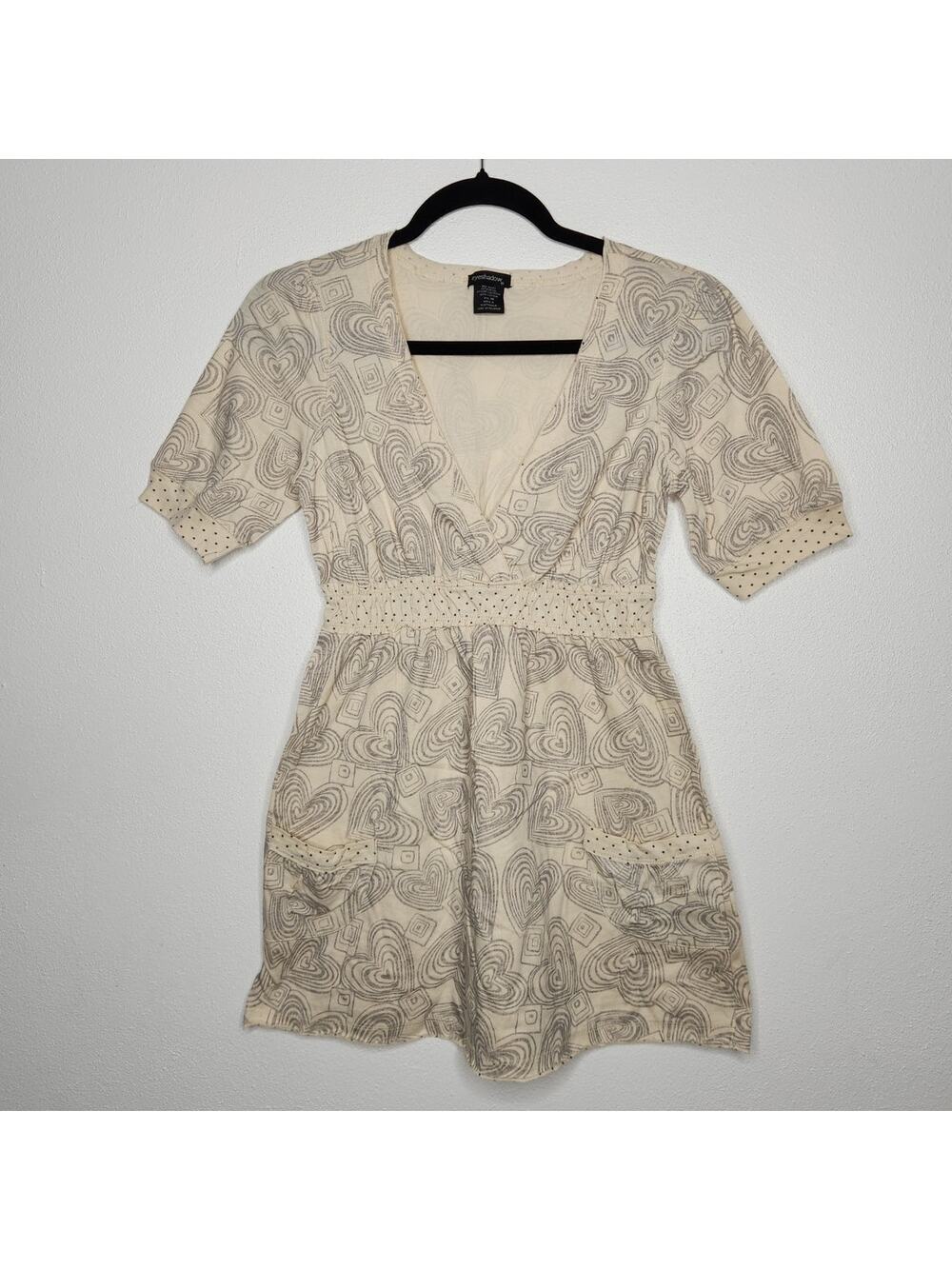 Vintage y2k Eyeshadow Babydoll Hearts AOP Medium Shirt Abstract Art Bella Core